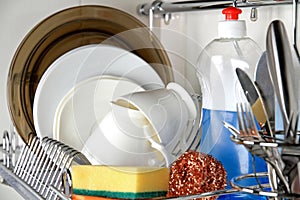 Clean dishware