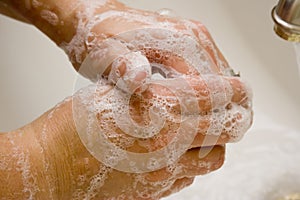 Čistit ruky 