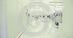 Clean room manufacturing of silicon wafers for the semiconductors industry