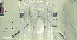 Clean room manufacturing of silicon wafers for the semiconductors industry