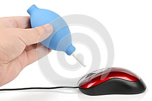 Cleaning computer mouse