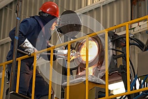 Cleaning furnace after melting