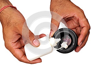 Cleaning lens