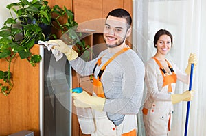 Cleaning premises team to work