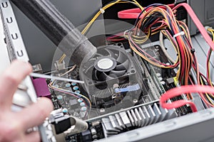 Cleaning a processor fan