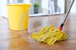 Cleaning tools on parquet