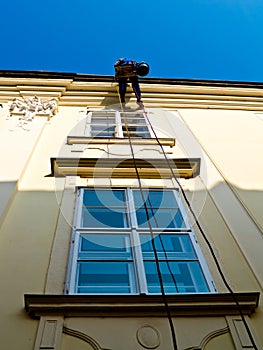 Cleaning windows