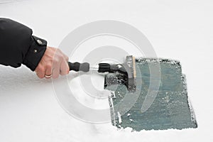 Cleaning a windshield