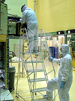 Cleanroom Technicians