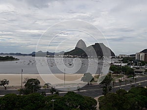 Clear cloud view of Pao de Acucar from Botafogo Shopping