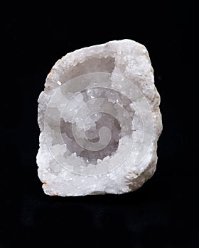 Clear crystal quartz geode with crystalline druzy center