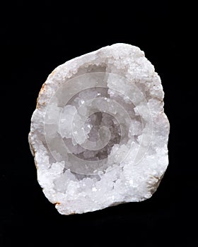 Clear crystal quartz geode with crystalline druzy center