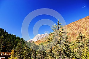 Clear sky of Huanglong