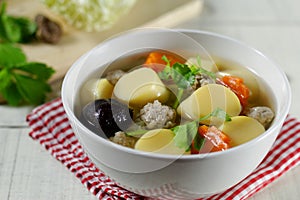 Clear Soup with Eggs Tofu chinese cabbage carrot and Minced Pork - Kang Jued Tao Hoo,Thai food