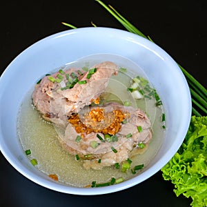 Clear Soup Noodles with Crispy Fish Balls