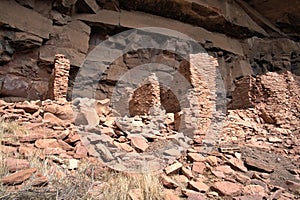 Cliff Dwellers of remote Arizona