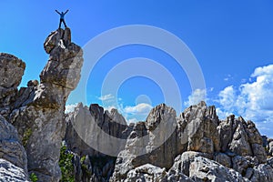 Climb success in dangerous rocks