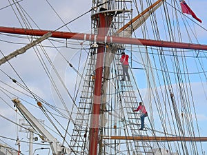 Climbing the rigging