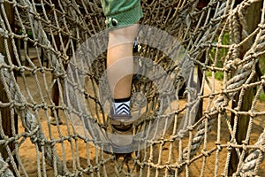 Climbing rope swing