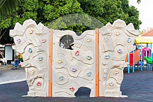 Climbing wall