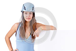 Climbing woman holding a banner