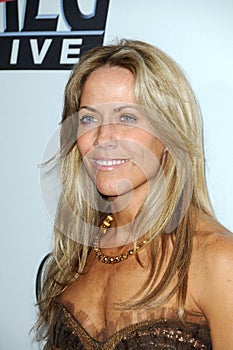 Clive Davis, Sheryl Crow