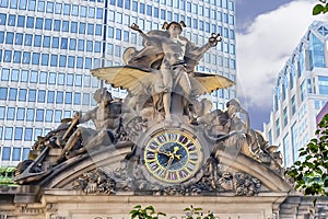 Clock and Hercules, Mercury and Minerva sculptures, Grand Central Terminal Railway Station, New York City, New York, USA