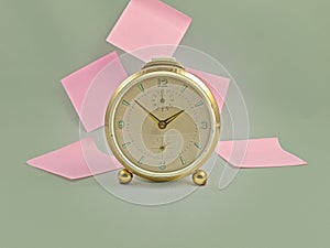 Clock and post-its
