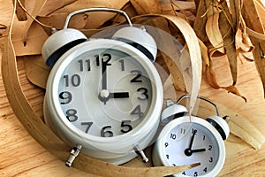 Clocks marking winter time change
