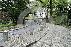 The Cloisters Driveway