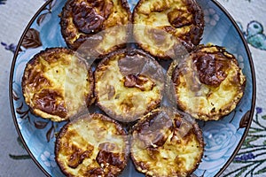 appetizing mini Chis Lorraine