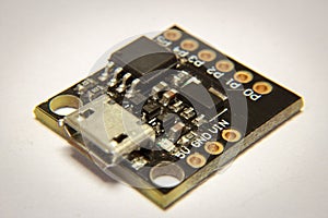 Close up on a ATTiny 32, an arduino-like micro controller