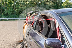 Vista ravvicinata di3 dopo incidente polizia stradale barriera nastro Tedesco una parola polizia stradale barricare germania 