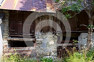 Close up of a barn ruin