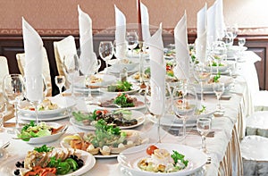 Close-up catering table set