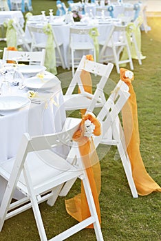 Close-up catering table set