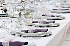 Close-up catering table set