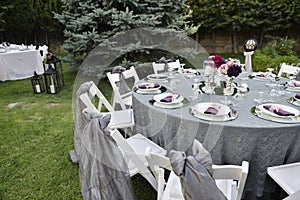 Close-up catering table set