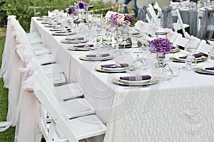 Close-up catering table set