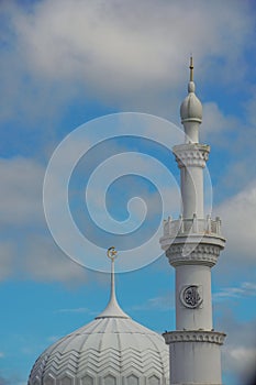 Close up of the dome of white mosque