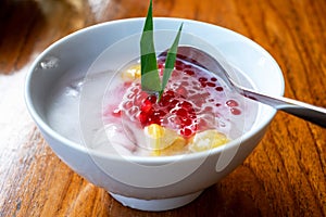 Es Teler Indonesian fruit cocktail dessert
