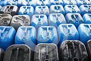 Chemical waste container