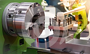 Close-up lathe machine