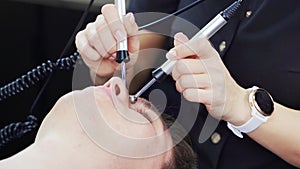 close-up microcurrent procedure