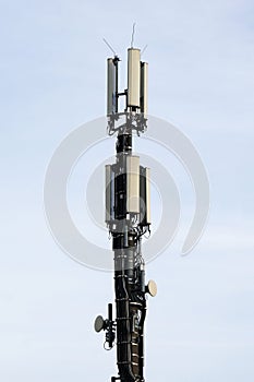 Close-up mobile communication antenna