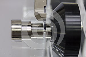 Model cutting tool and workpiece for lathe machine