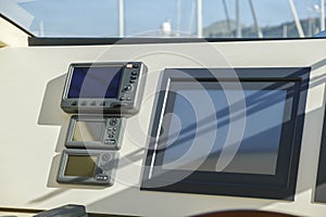 Close-up navigation devices of the yacht