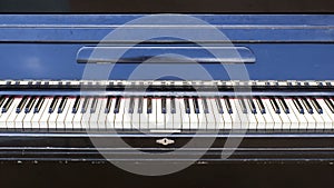Close up of old piano keyboard