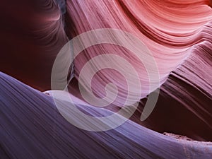 Close up pan of the walls of lower antelope canyon