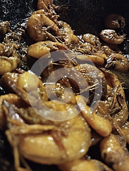 Close-up photo of soy sauce shrimp dish, very delicious
